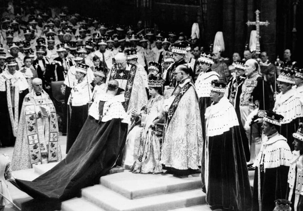 Cine a fost Regina Elisabeta a II-a, cel mai longeviv monarh din istoria Marii Britanii - Imaginea 4