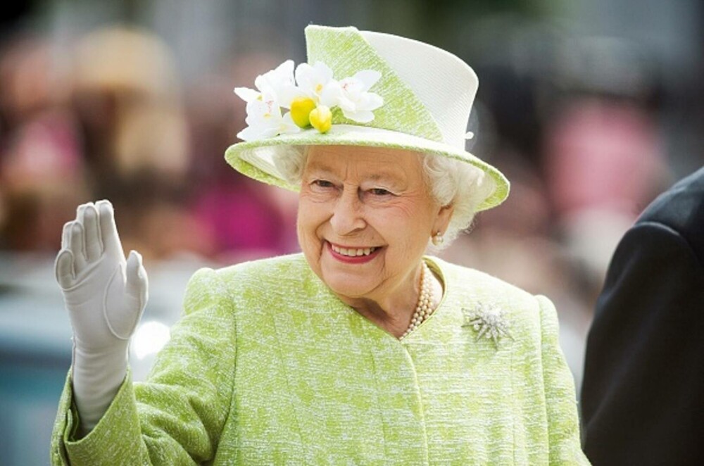 Moment istoric. Cum a anunțat BBC moartea Reginei Elisabeta a Marii Britanii VIDEO - Imaginea 5