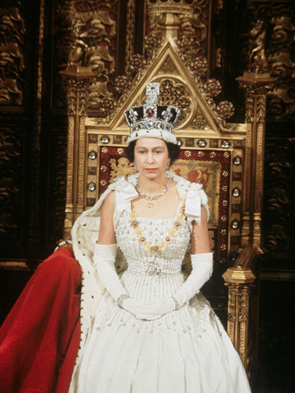 Viața Reginei Elisabeta în imagini. În cei peste 70 de ani de domnie, a devenit al doilea cel mai longeviv monarh din istorie - Imaginea 36