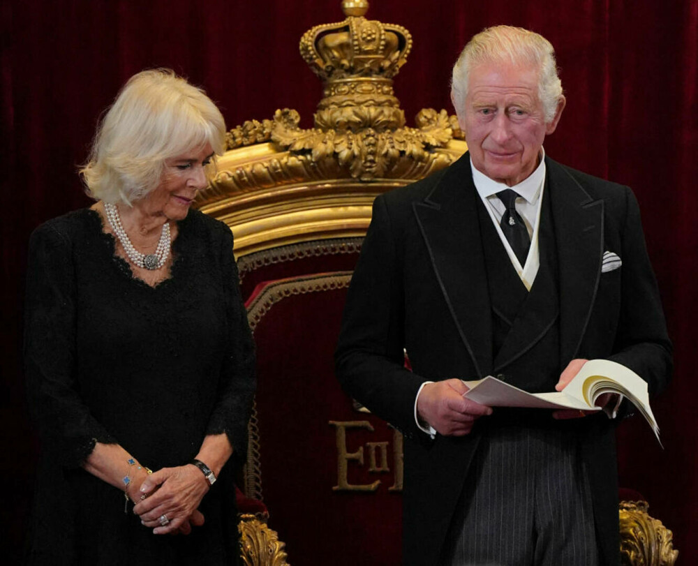 Charles al III-lea a fost proclamat oficial rege, într-o ceremonie istorică: 