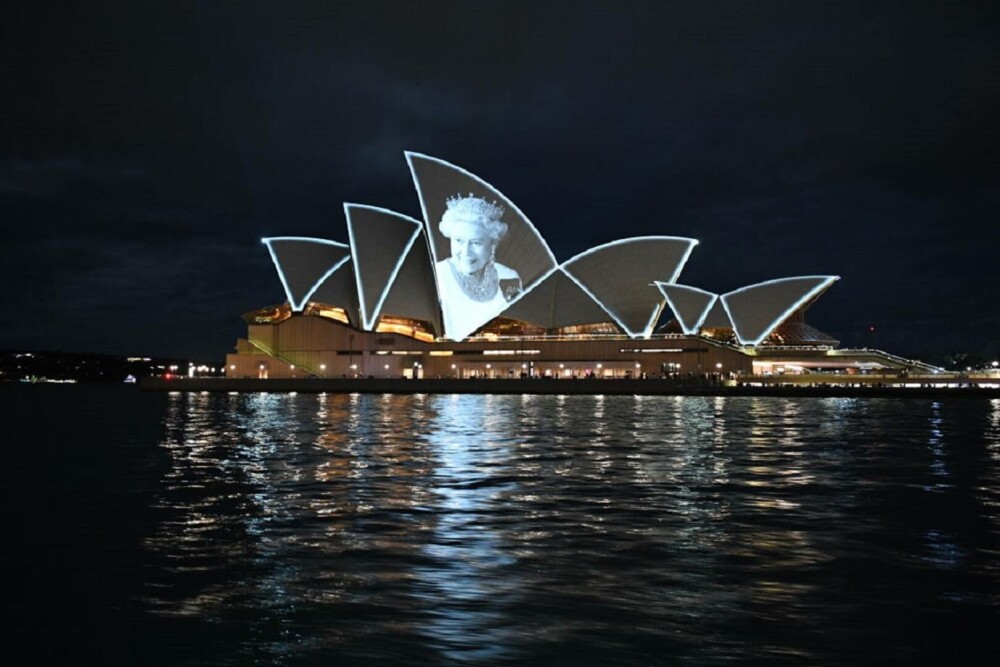 Portretul reginei Elisabeta a II-a, proiectat pe Opera din Sydney, una din cele mai celebre clădiri din lume | GALERIE FOTO - Imaginea 3