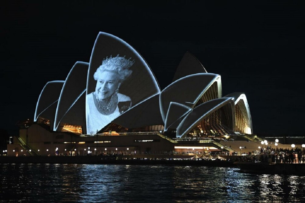 Portretul reginei Elisabeta a II-a, proiectat pe Opera din Sydney, una din cele mai celebre clădiri din lume | GALERIE FOTO - Imaginea 5