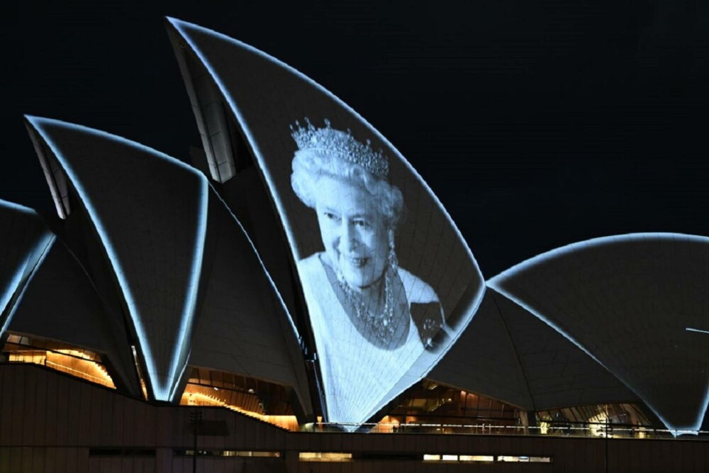 Portretul reginei Elisabeta a II-a, proiectat pe Opera din Sydney, una din cele mai celebre clădiri din lume | GALERIE FOTO - Imaginea 11