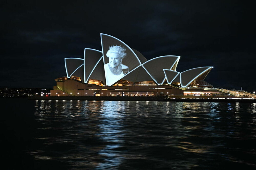Portretul reginei Elisabeta a II-a, proiectat pe Opera din Sydney, una din cele mai celebre clădiri din lume | GALERIE FOTO - Imaginea 13