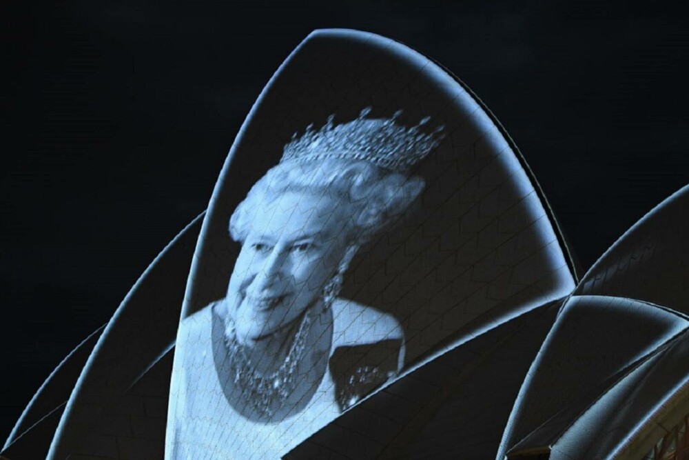 Portretul reginei Elisabeta a II-a, proiectat pe Opera din Sydney, una din cele mai celebre clădiri din lume | GALERIE FOTO - Imaginea 17