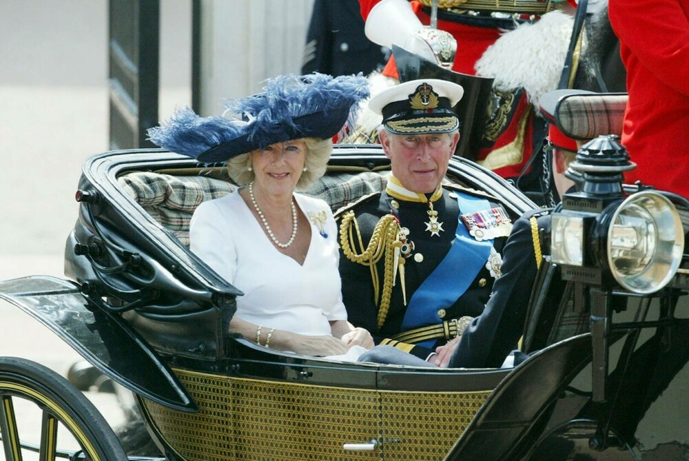 Cine este Camilla, regina consoartă. Prințesa Diana a descris-o drept ”a treia persoană” care a ruinat căsnicia ei cu Charles - Imaginea 12