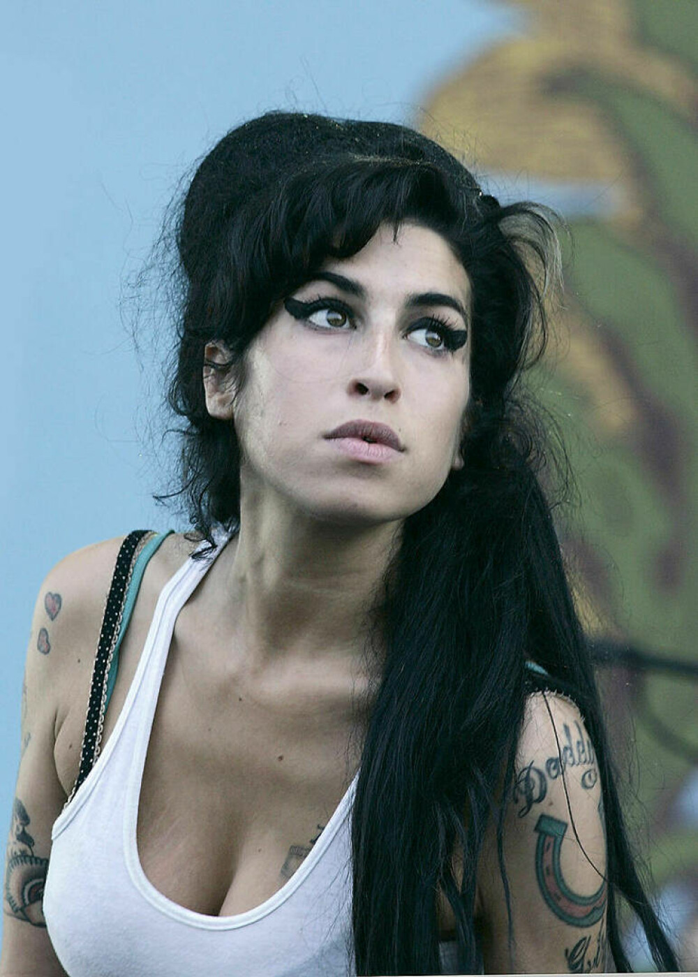 Imagini de colecție cu Amy Winehouse. Cântăreața ar fi împlinit astăzi 40 de ani | FOTO - Imaginea 6