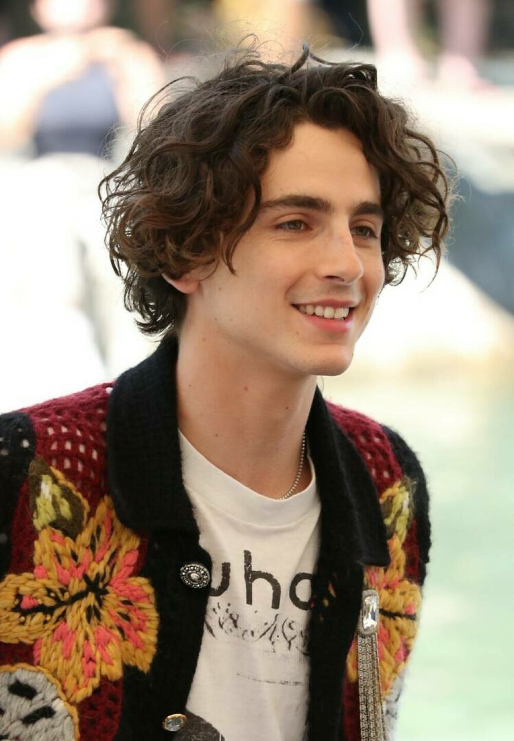 Timothée Chalamet, primul bărbat care apare pe coperta revistei Vogue Marea Britanie GALERIE FOTO - Imaginea 9