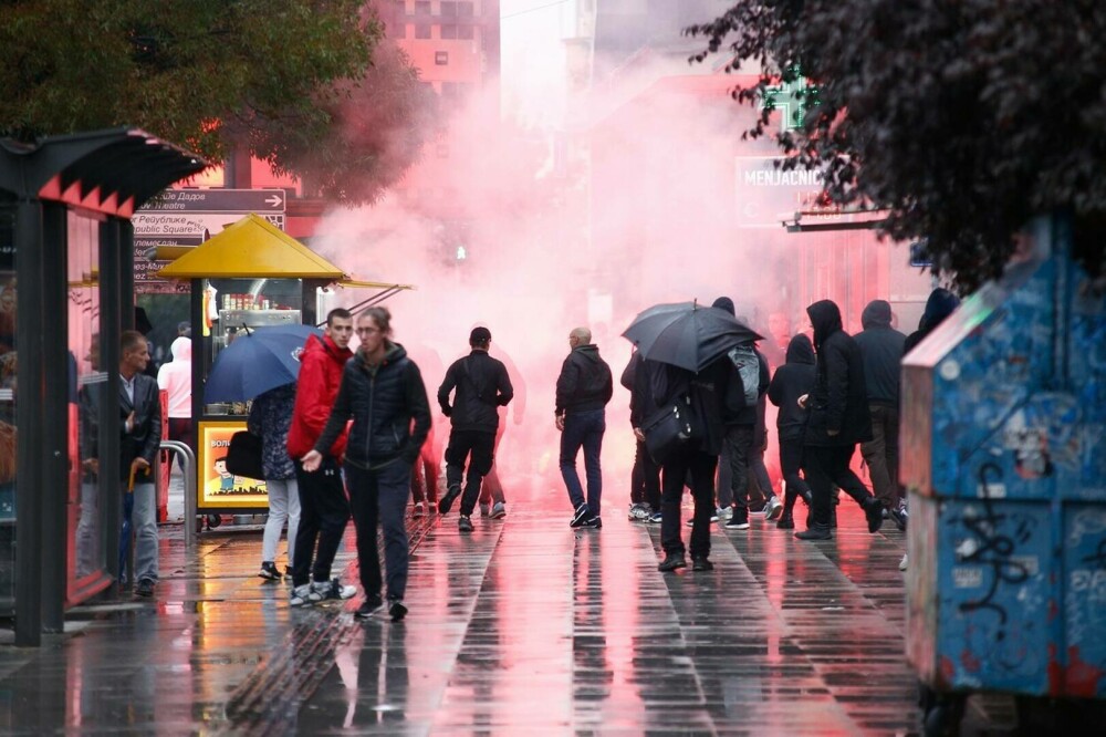 Incidente grave la Belgrad la marșul LGBTQ, organizat în ciuda interdicției autorităților. GALERIE FOTO și VIDEO - Imaginea 2