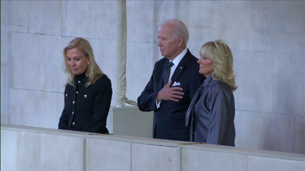Joe Biden, Olena Zelenska şi Ursula von der Leyen, la Westminster Hall pentru a-i aduce omagiu reginei | VIDEO - Imaginea 2