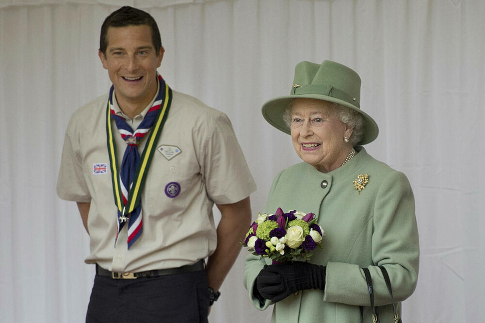 Bear Grylls, de nerecunoscut. Cum a apărut la funeraliile Reginei Elisabeta | GALERIE FOTO - Imaginea 1