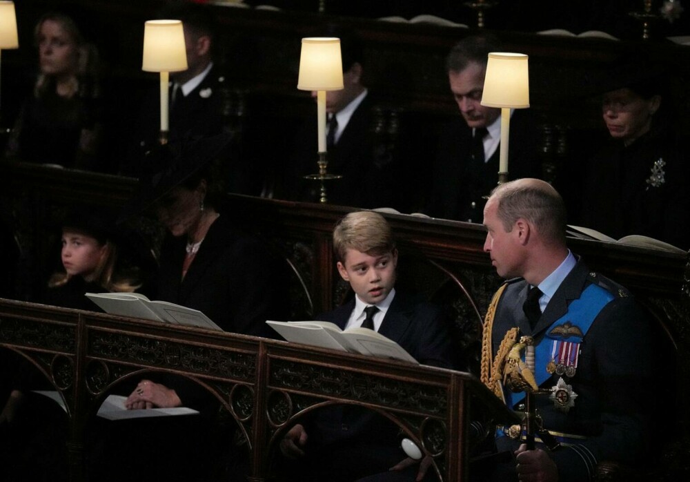 The Guardian: William și Harry au evitat orice interacțiune la înmormântarea Reginei Elisabeta a II-a | GALERIE FOTO - Imaginea 6