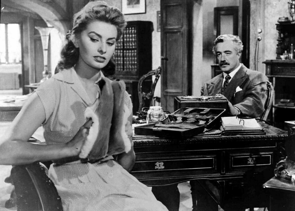 Sophia Loren împlinește 91 de ani. A cucerit Hollywoodul și a devenit simbolul cinematografiei italiene clasice. GALERIE FOTO - Imaginea 58