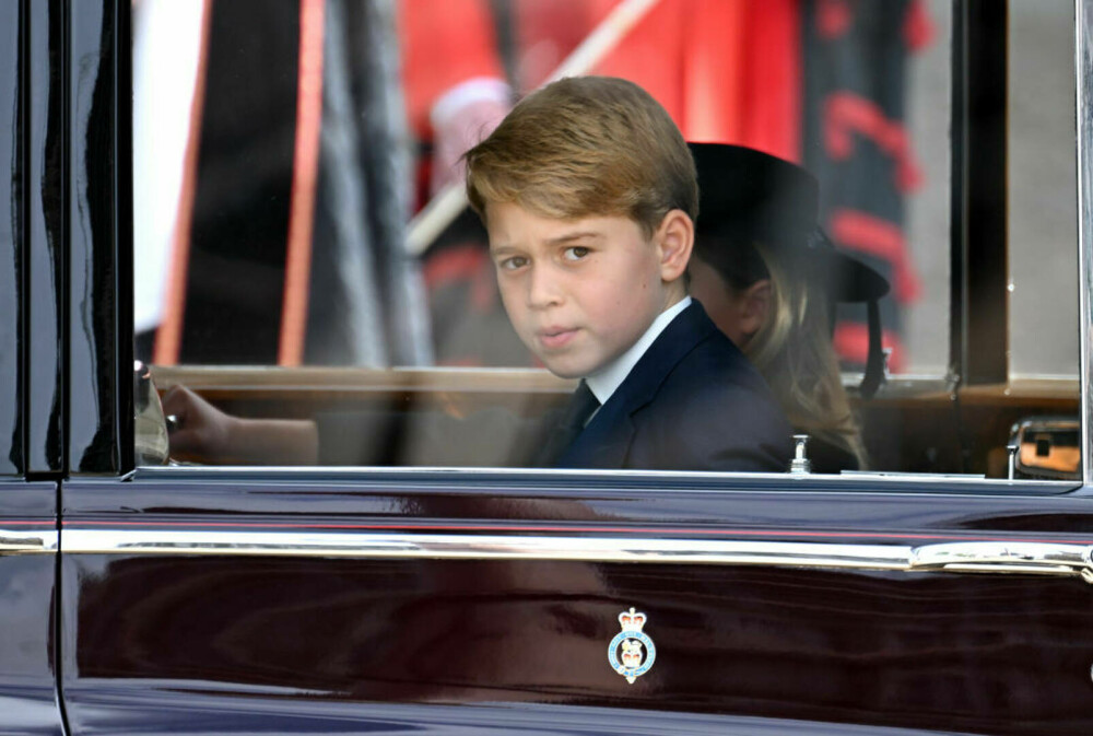 Prințesa Charlotte și Prințul George au izbucnit în lacrimi la funeraliile Reginei. De ce a lipsit Prințul Louis | FOTO - Imaginea 14