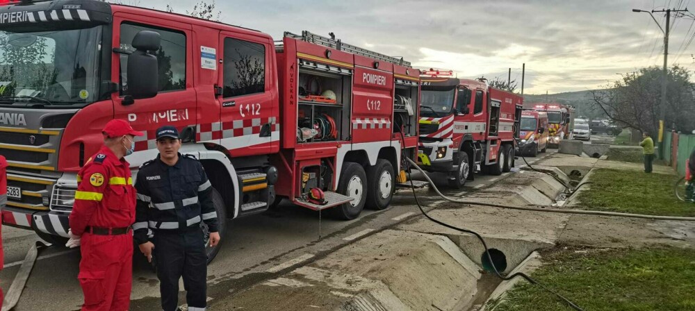 Incendiu la o casă din comuna Voinești. Un bărbat nevăzător și cu picioarele amputate a murit carbonizat - Imaginea 4