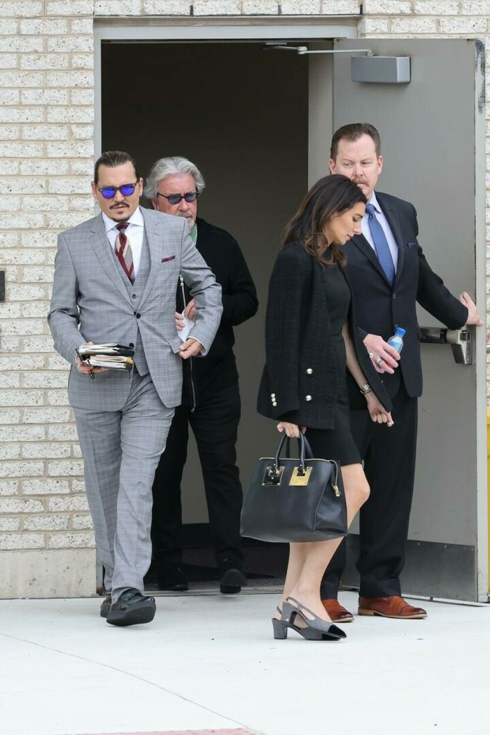 Johnny Depp are o nouă iubită. Este una dintre avocatele sale | GALERIE FOTO - Imaginea 16