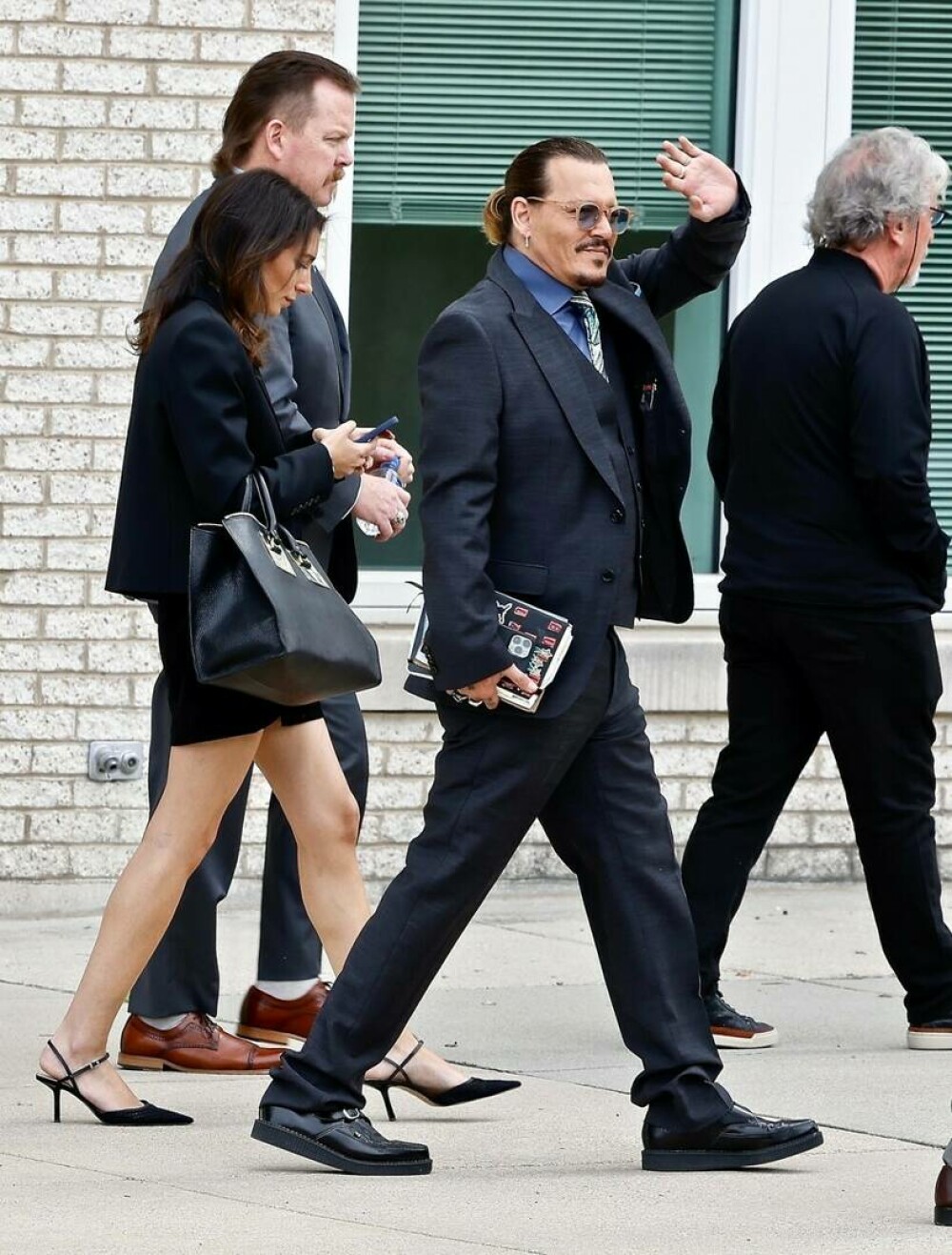 Johnny Depp are o nouă iubită. Este una dintre avocatele sale | GALERIE FOTO - Imaginea 15