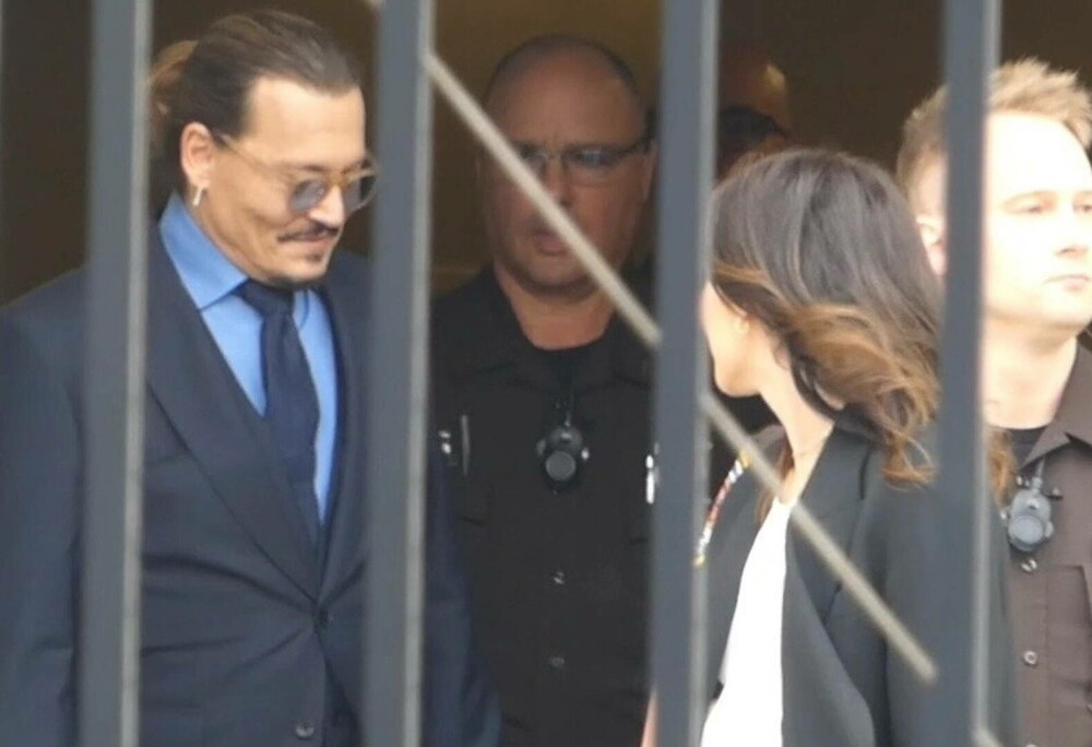 Johnny Depp are o nouă iubită. Este una dintre avocatele sale | GALERIE FOTO - Imaginea 33