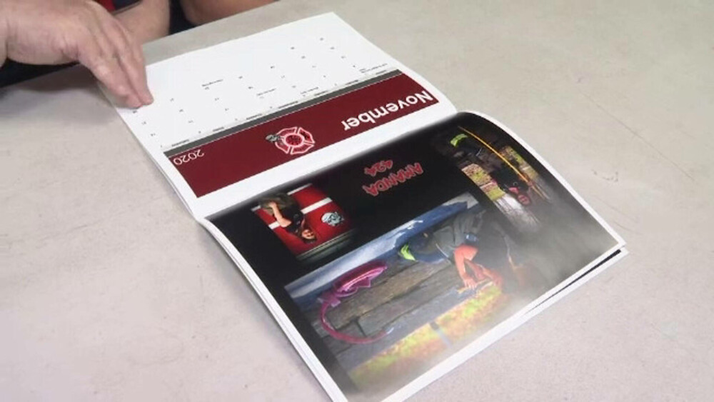 Calendar cu pompieri în ipostaze amuzante. Ideea inedită a unei echipe de salvatori din Kentucky | FOTO - Imaginea 2