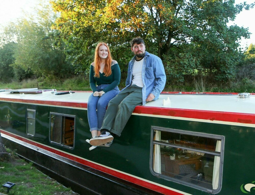Din cauza costurilor de trai tot mai mari, un cuplu s-a mutat pe o barcă. Cât reușește să economisească. GALERIE FOTO - Imaginea 4