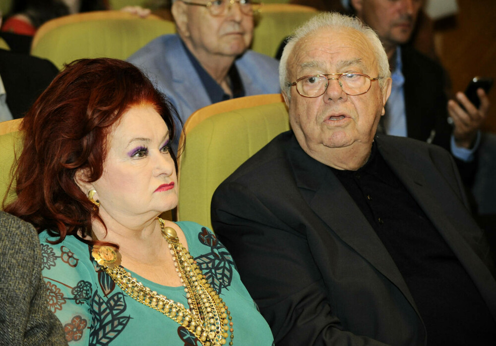 Alexandru Arșinel și Stela Popescu, cel mai cunoscut cuplu umoristic din România. Momente emblematice cu renumiții actori - Imaginea 13