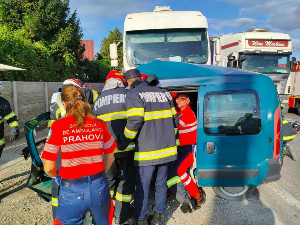 Accident grav pe DN 72, în Prahova. O persoană a decedat, iar alte trei au fost rănite - Imaginea 2