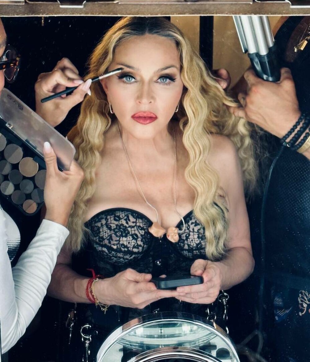 Madonna își reia repetițiile pentru turneul mondial pe care îl anulase din cauza infecției. Revenire spectaculoasă | FOTO - Imaginea 2