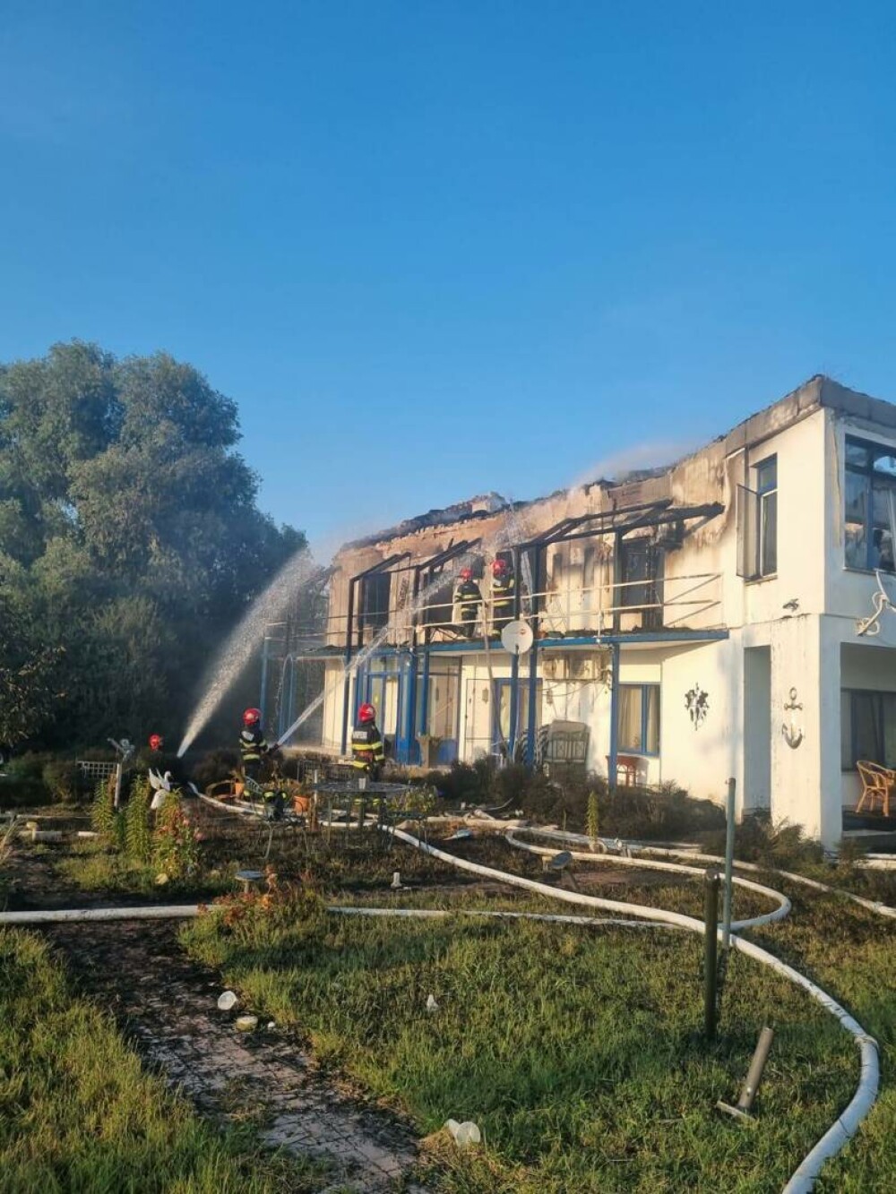Vila din Delta Dunării a lui Miron Mitrea, incendiată într-o reglare de conturi. Ce s-a întâmplat GALERIE FOTO - Imaginea 3