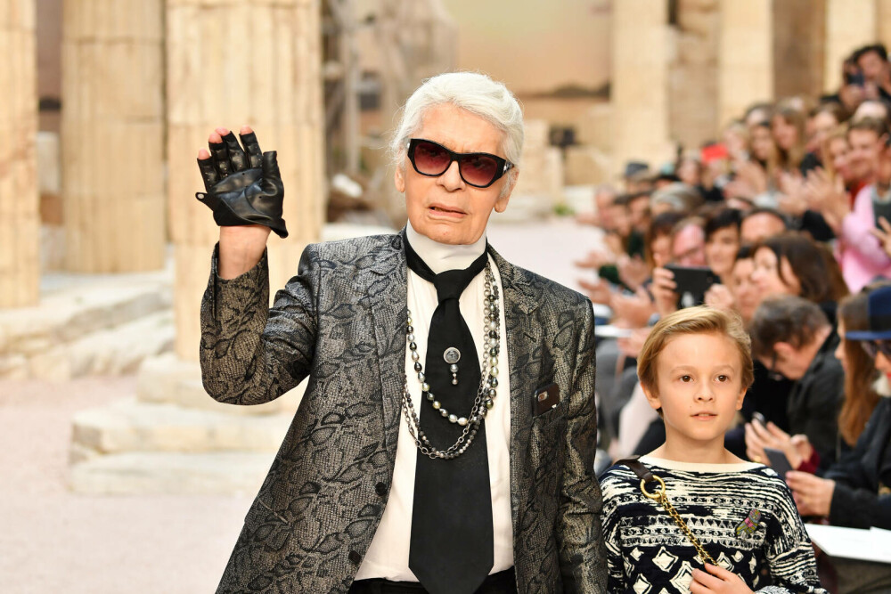 Imagini de colecție cu Karl Lagerfeld. Renumitul creator de modă ar fi împlinit 90 de ani | GALERIE FOTO - Imaginea 28