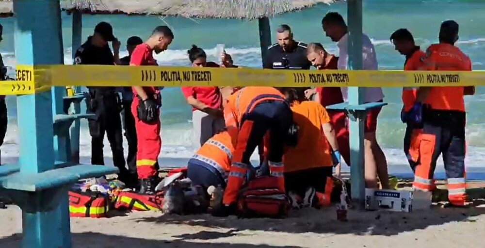 Un tânăr de 22 ani a murit înecat în Vama Veche. Alte patru persoane, în pericol de înec | FOTO - Imaginea 2