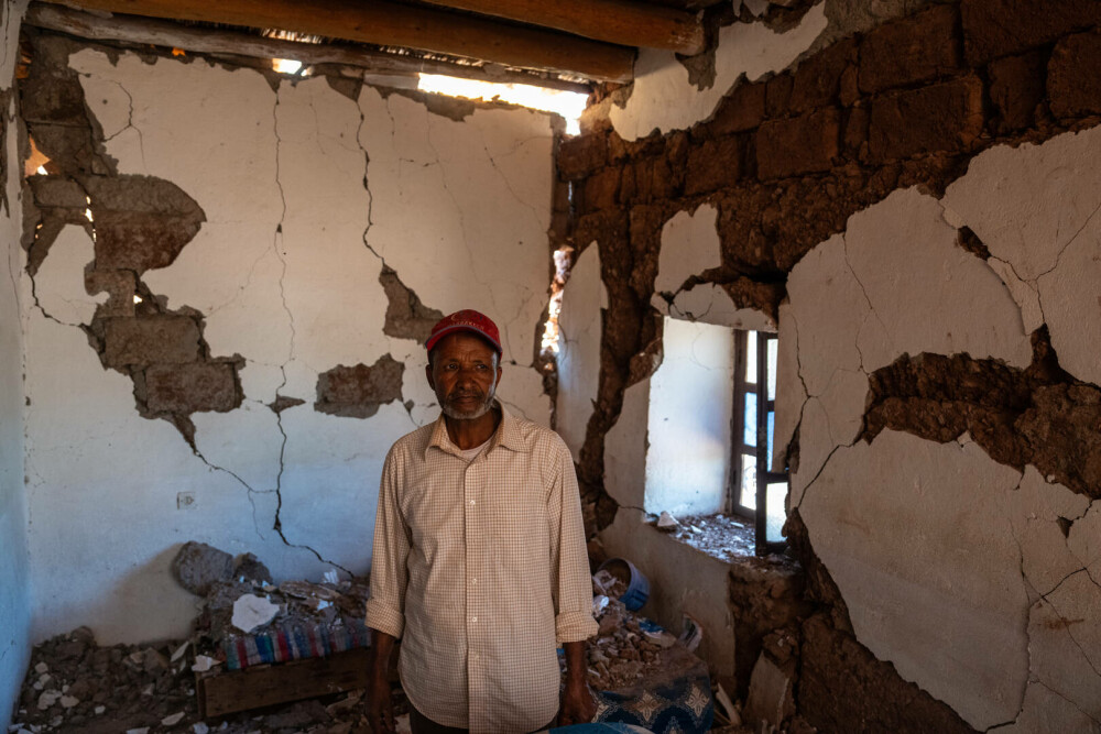 „A trebuit să aleg dacă să îmi salvez părinții sau fiul”. Mărturii emoționante în urma cutremurului devastator din Maroc - Imaginea 10