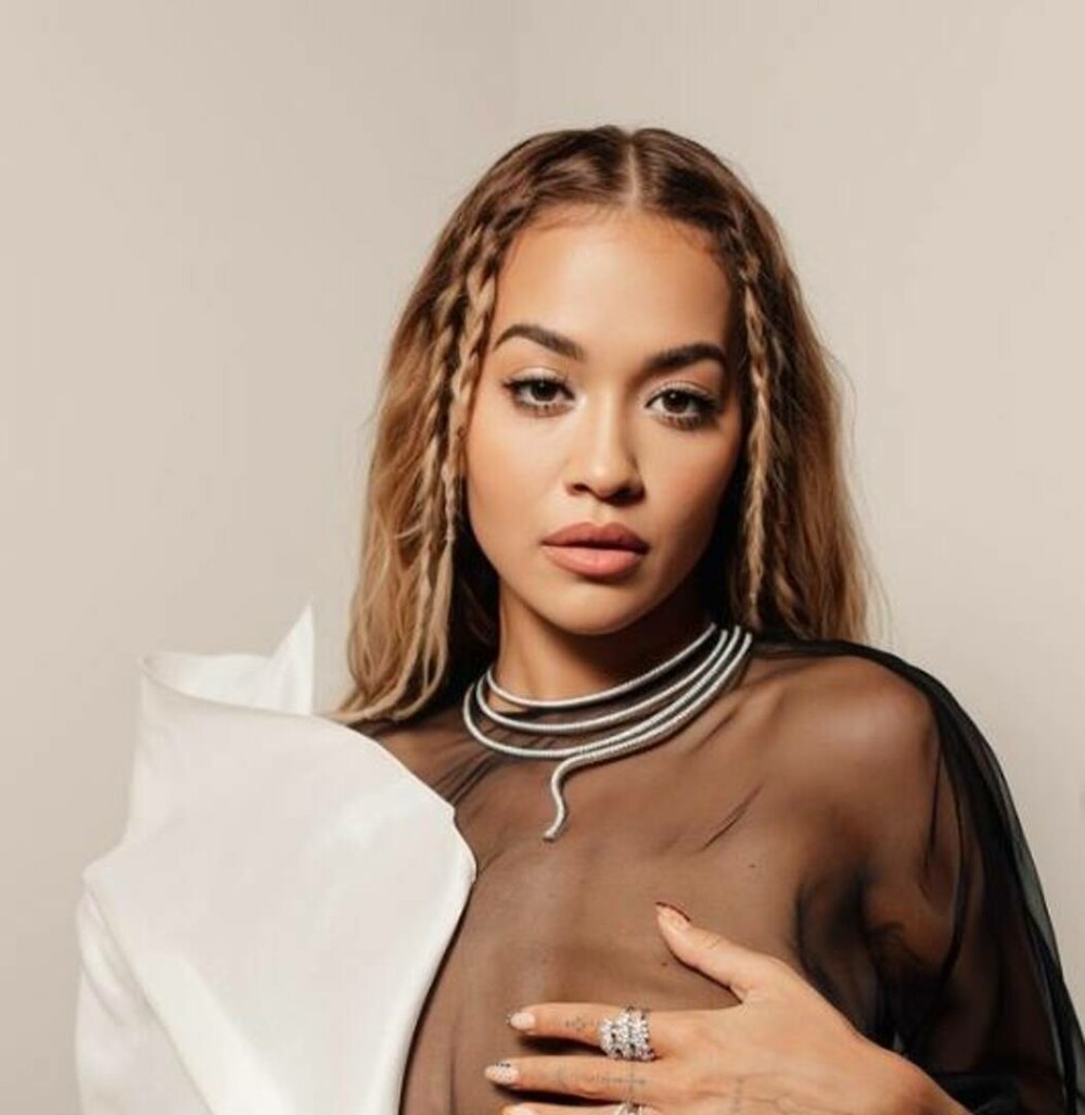 Rita Ora, apariție spectaculoasă pe străzile din Roma. Cum au surprins-o paparazzi | GALERIE FOTO - Imaginea 20