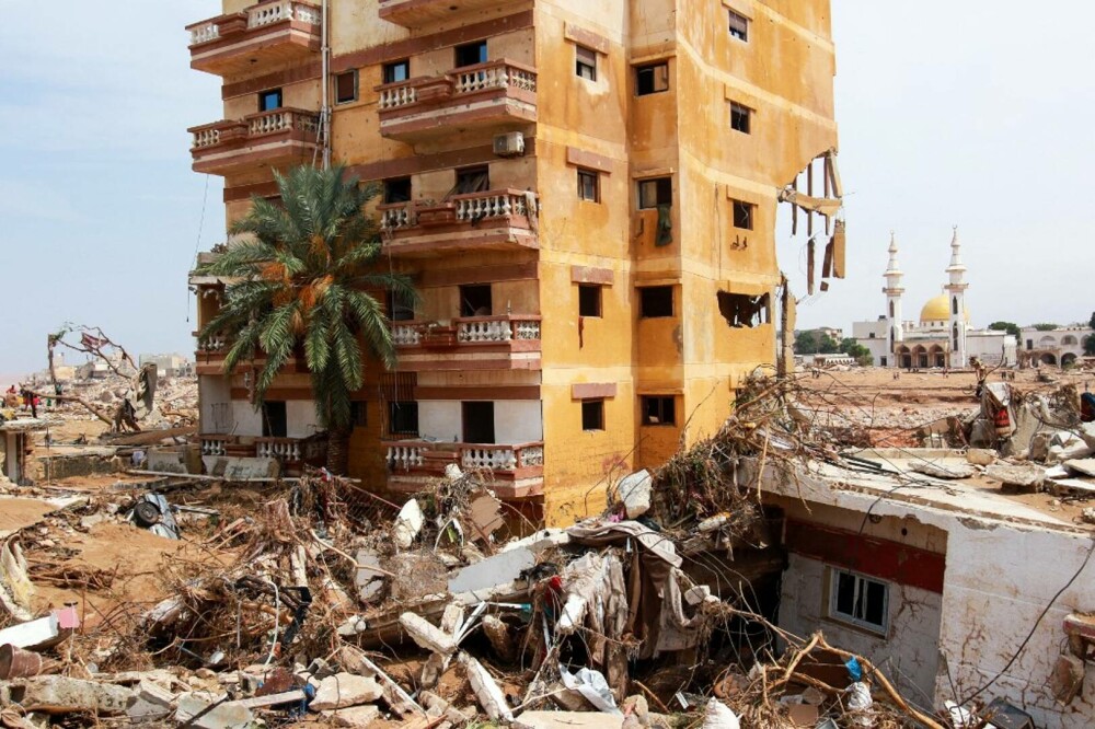 Dezastru în Libia. Orașul Derna arată ca și cum ar fi fost lovit de tsunami. Mii de oameni au murit. VIDEO și GALERIE FOTO - Imaginea 14