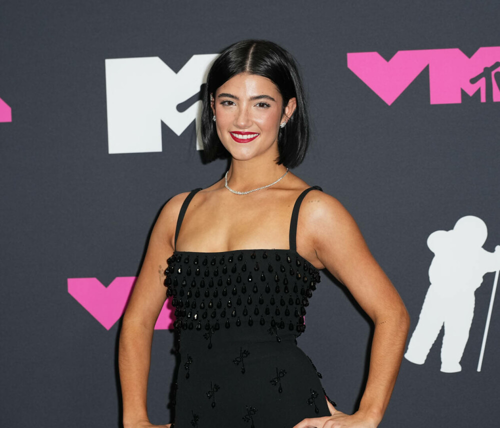 Cele mai bune și „nebune” ținute de pe covorul roșu la MTV Awards 2023. Ce vedete au șocat cu apariția lor | GALERIE FOTO - Imaginea 26