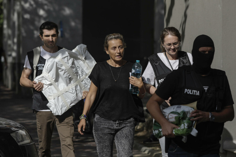 Mama lui Vlad Pascu, în fața procurorilor. Este acuzată că ar fi încercat influențarea martorilor | FOTO - Imaginea 9