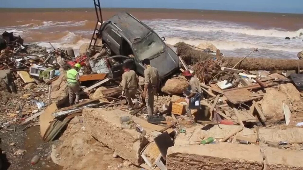 Dezastru în Libia. Autorităţilor li se cere să nu mai îngroape victimele în gropi comune. Ce spune ONU - Imaginea 7