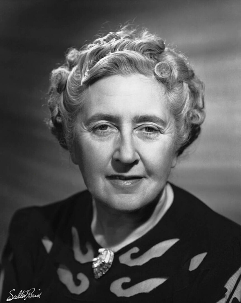 Cum arăta celebra scriitoare Agatha Christie. A avut parte de propria-i dispariție după divorț | GALERIE FOTO - Imaginea 1