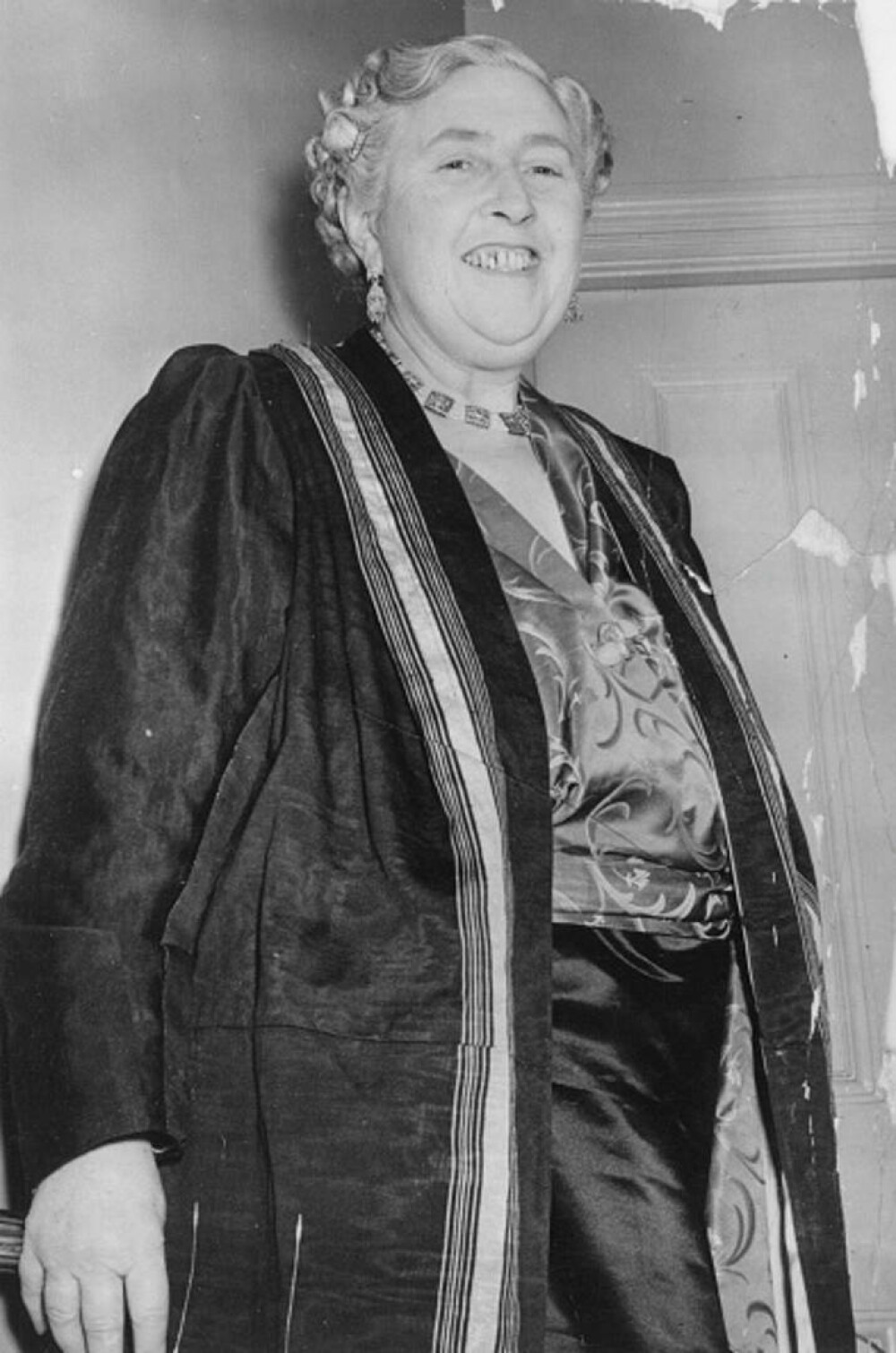 Cum arăta celebra scriitoare Agatha Christie. A avut parte de propria-i dispariție după divorț | GALERIE FOTO - Imaginea 6