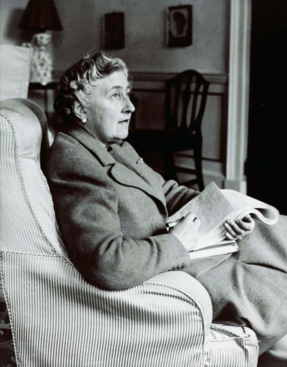 Cum arăta celebra scriitoare Agatha Christie. A avut parte de propria-i dispariție după divorț | GALERIE FOTO - Imaginea 7