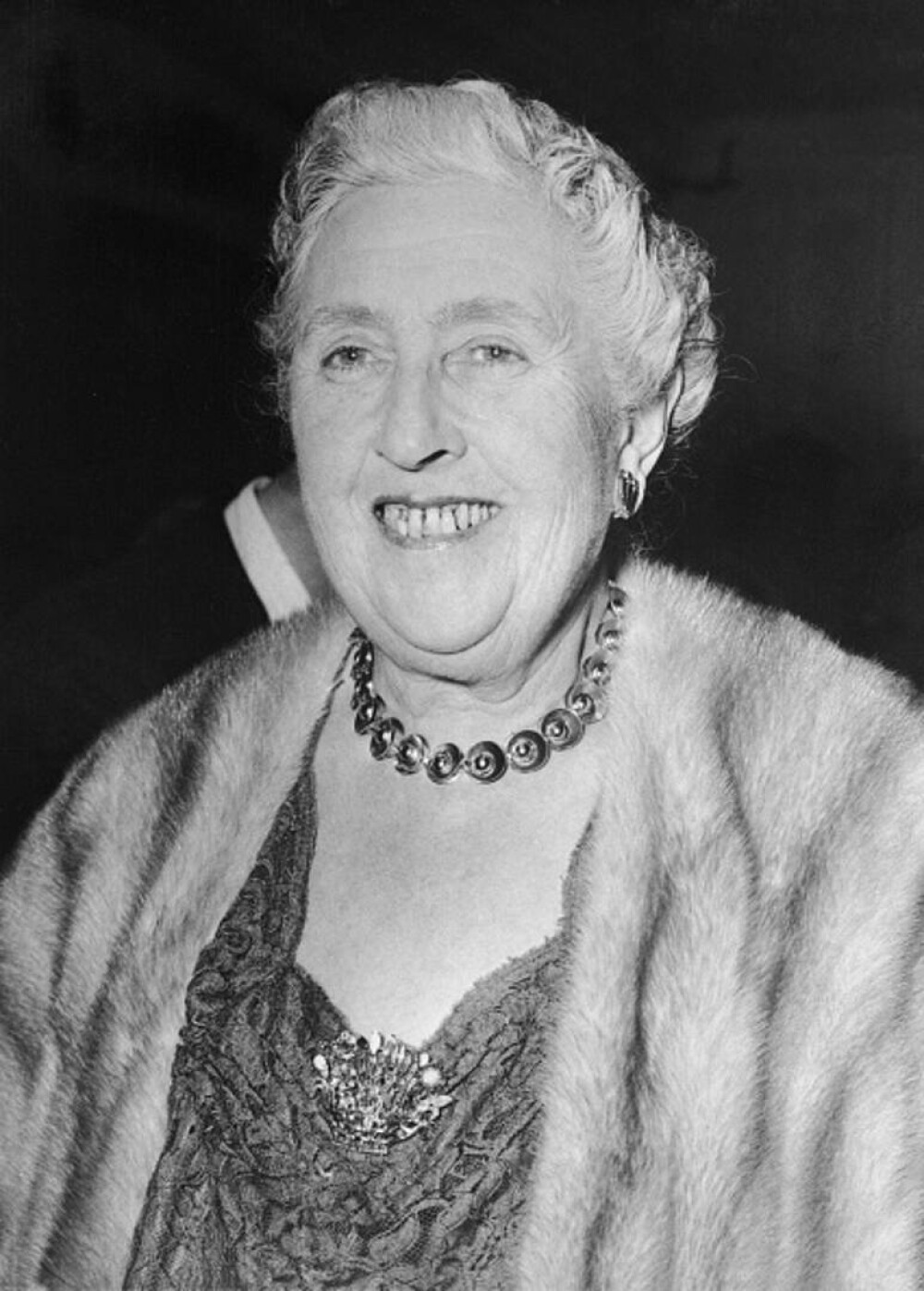 Cum arăta celebra scriitoare Agatha Christie. A avut parte de propria-i dispariție după divorț | GALERIE FOTO - Imaginea 9