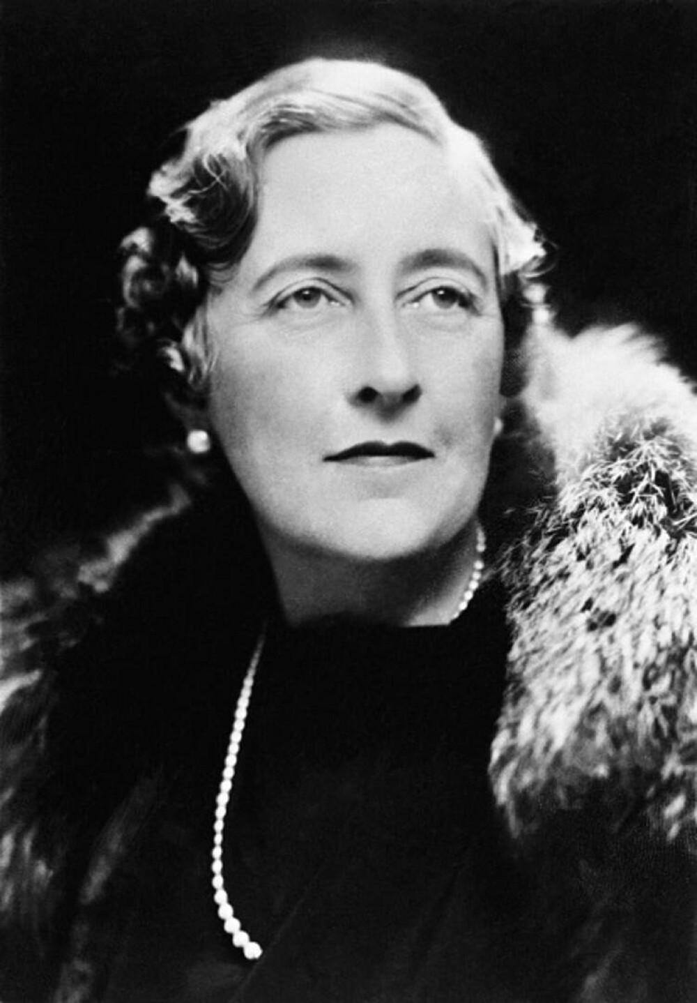Cum arăta celebra scriitoare Agatha Christie. A avut parte de propria-i dispariție după divorț | GALERIE FOTO - Imaginea 12