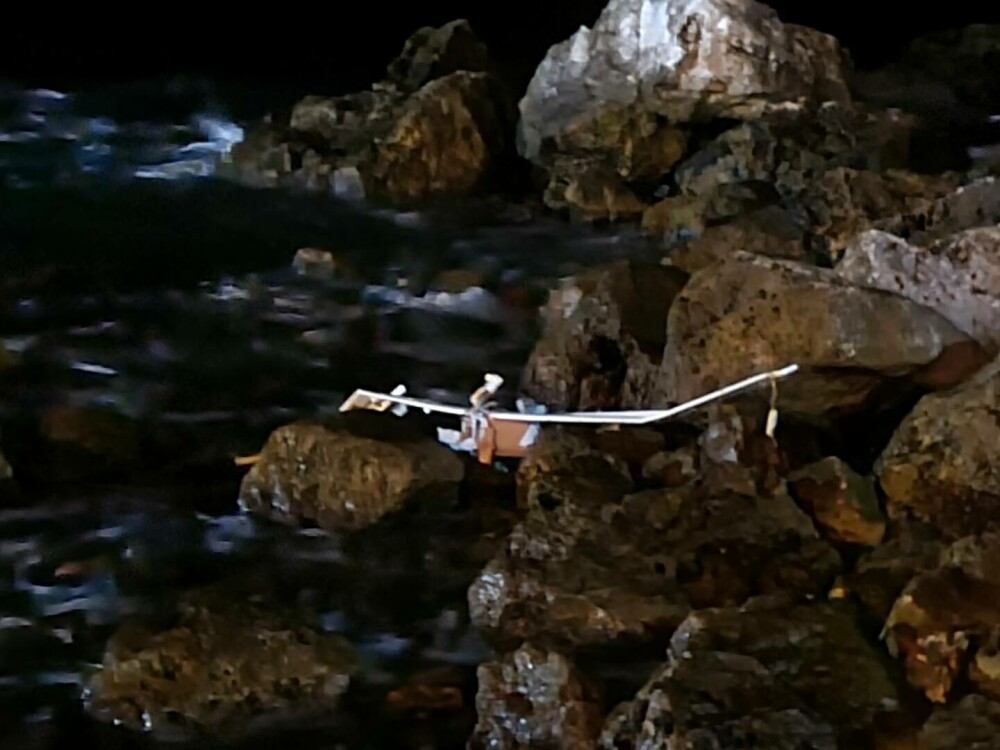 O dronă cu încărcătură explozivă a fost descoperită în Bulgaria, pe coasta satului Tyulenovo - Imaginea 1