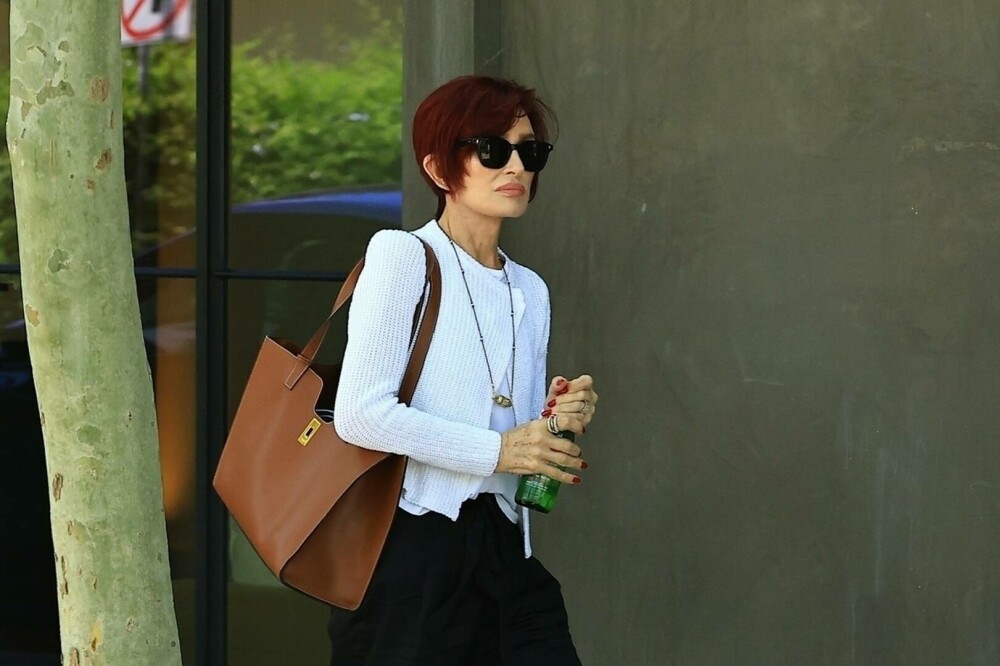 Sharon și Kelly Osbourne, prima apariție publică după moartea lui Ozzy. FOTO - Imaginea 5