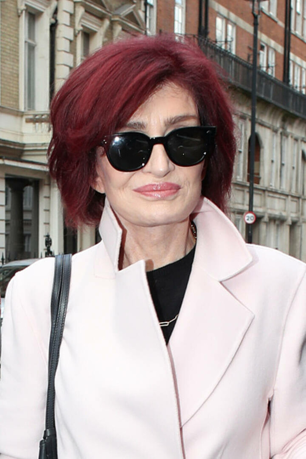 Sharon și Kelly Osbourne, prima apariție publică după moartea lui Ozzy. FOTO - Imaginea 2