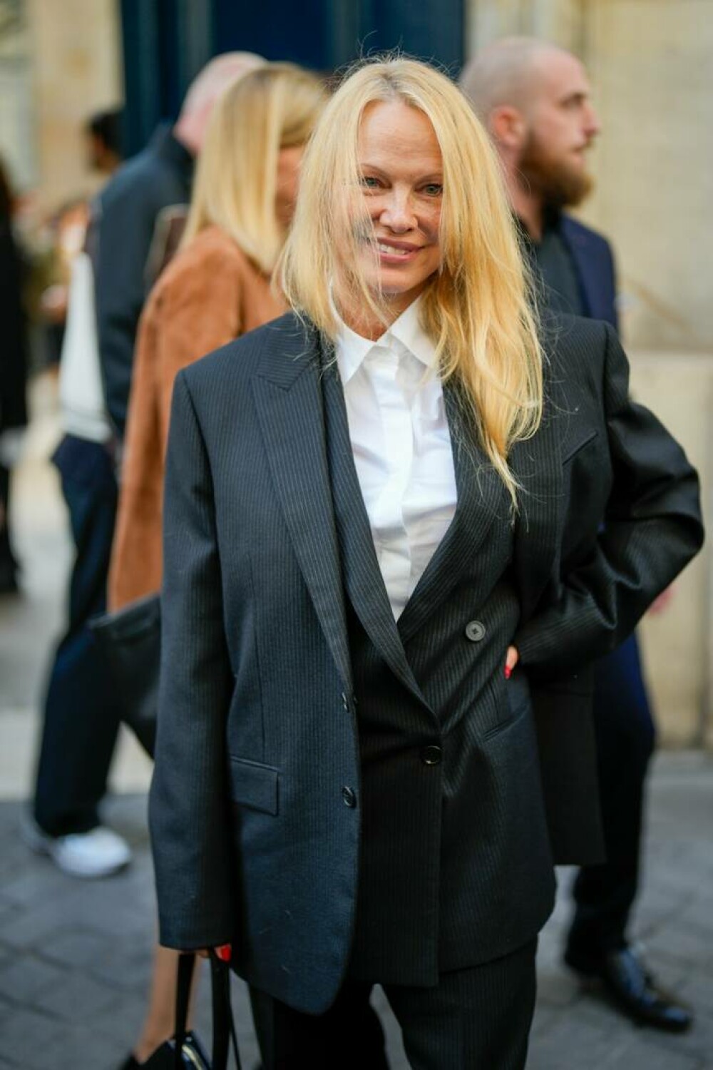 Pamela Anderson, fără machiaj la 56 de ani. Cum a apărut la Săptămâna Modei de la Paris | GALERIE FOTO - Imaginea 6