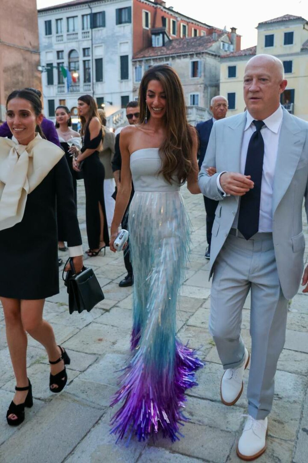 Amal Clooney, elegantă și rafinată. Unde a fost văzută soția lui George Clooney. GALERIE FOTO - Imaginea 7