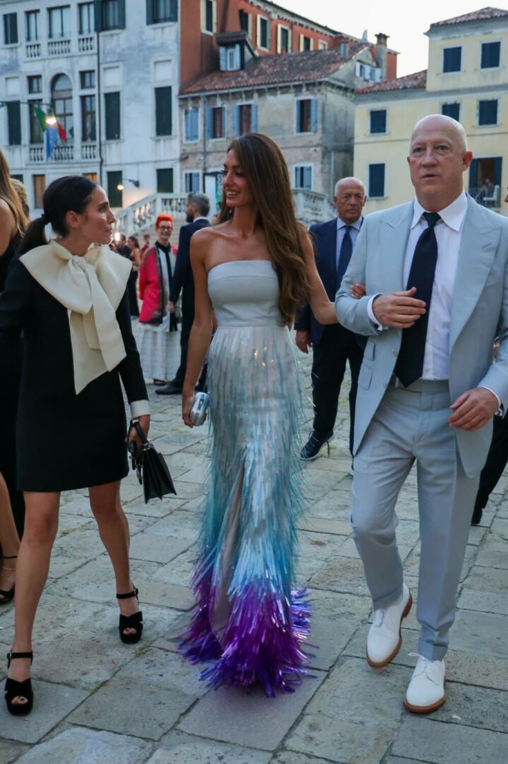 Amal Clooney, elegantă și rafinată. Unde a fost văzută soția lui George Clooney. GALERIE FOTO - Imaginea 12