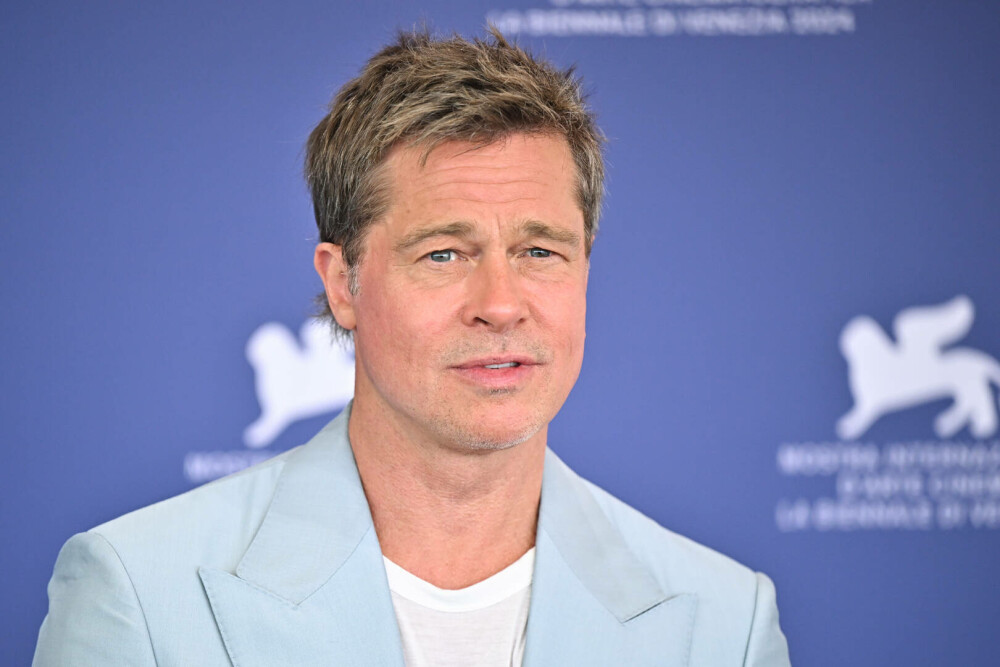 Cum și-au făcut apariția Brad Pitt şi George Clooney Festivalul de Film de la Veneţia. Cei doi își promovează noul lungmetraj - Imaginea 17