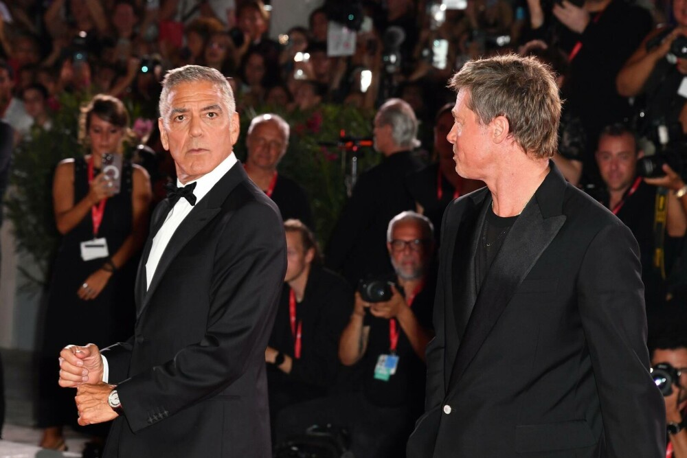 Brad Pitt şi George Clooney, apariţie spectaculoasă la Festivalul de film de la Veneția, alături de partenerele lor. FOTO - Imaginea 1