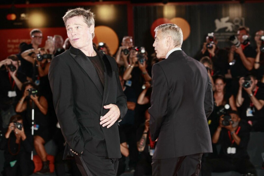 Brad Pitt şi George Clooney, apariţie spectaculoasă la Festivalul de film de la Veneția, alături de partenerele lor. FOTO - Imaginea 27